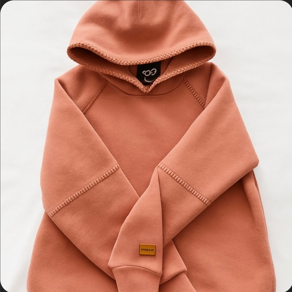 Authentic UGG  Hoodie in Pink Dawn – like new - Picture 1 of 2